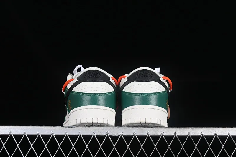 All categories Nk SB Dunk series Nk SB Dunk Low low-top sneakers Nk Dunk Low "Year of the Dragon" Year of the Dragon limited theme SB low-top casual sneakers DJ6188-100